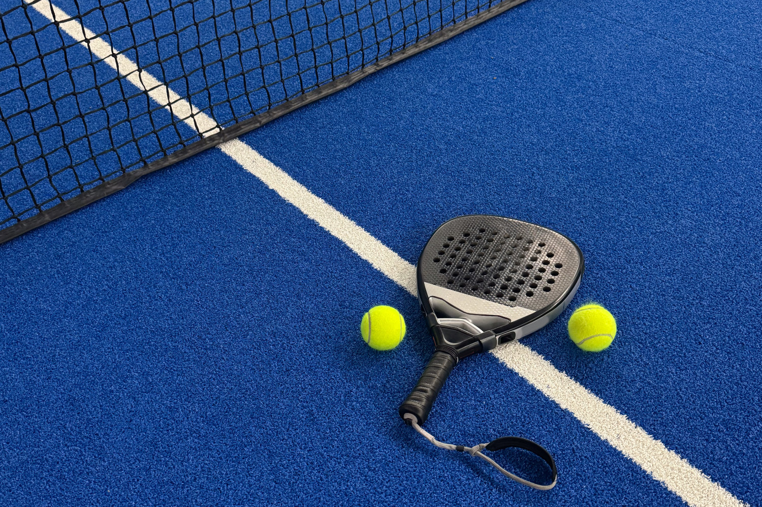 Tennis-Racket-Ball